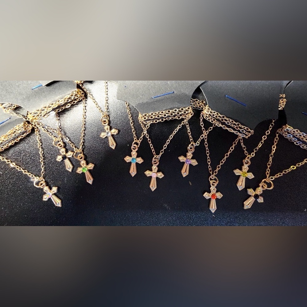 Elegant Gold Chain Necklace